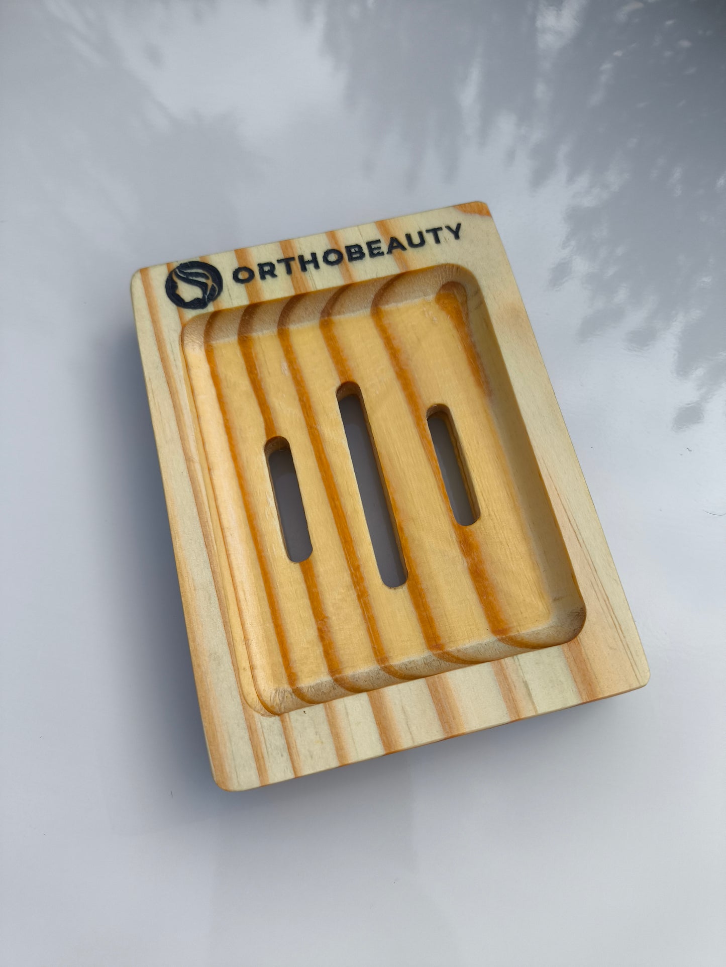 Saboneteira em madeira