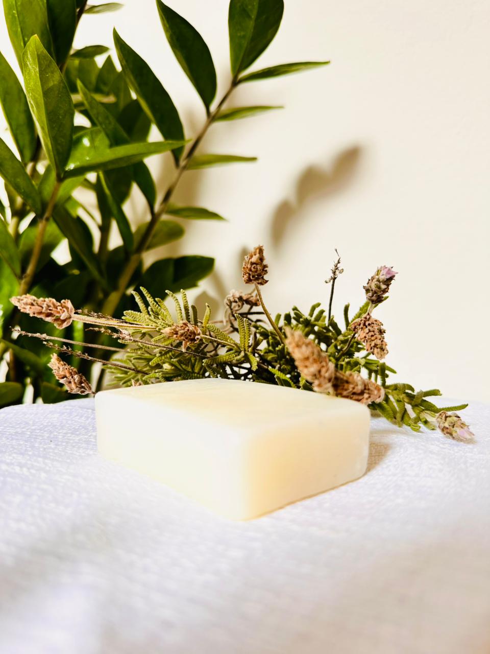 Sabonete artesanal de lavanda 100g